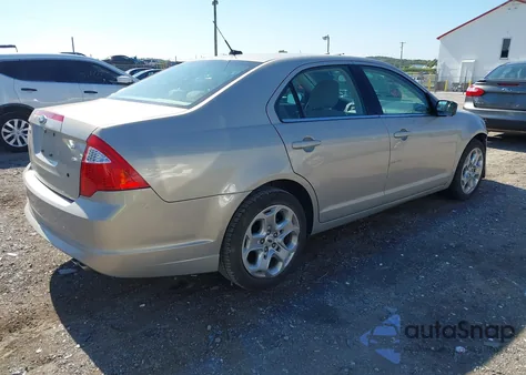 2010 Ford Fusion Se z USA, uszkodzony, nr VIN 3FAHP0HA9AR326673